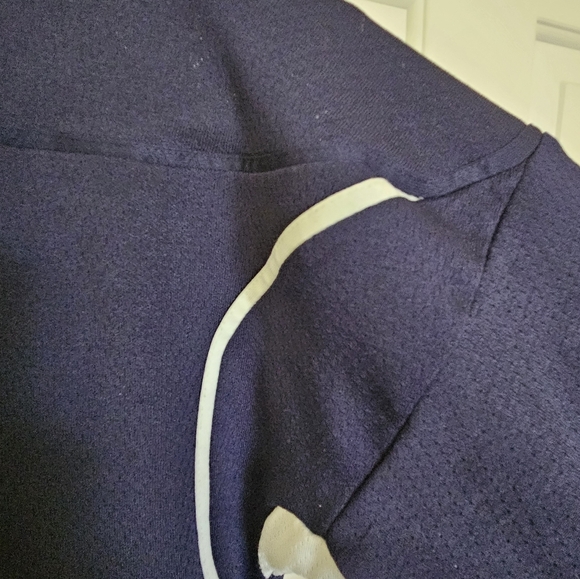 Buffalo Sabres Jersey- youth 4-7 - Picture 5 of 16